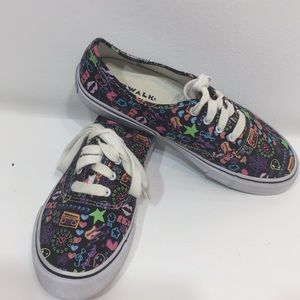 NWOT Airwalk ladies colorful canvas sneakers 8